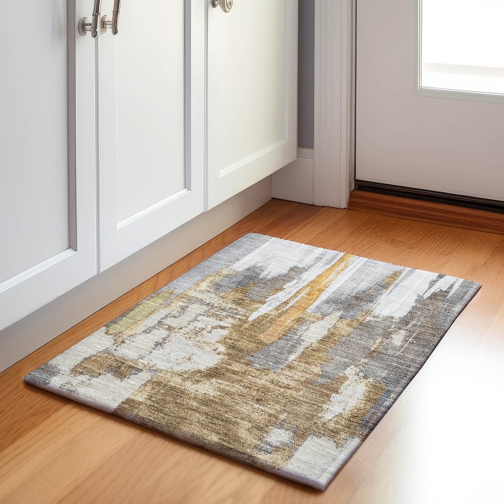 Machine Washable Indoor/Outdoor Chantille Ivory 1'8" x 2'6" Rug. Picture 5