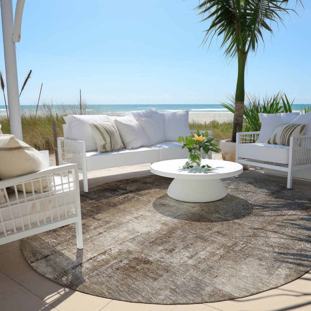 Machine Washable Indoor/Outdoor Chantille Brown 8' x 8' Round Rug. Picture 6