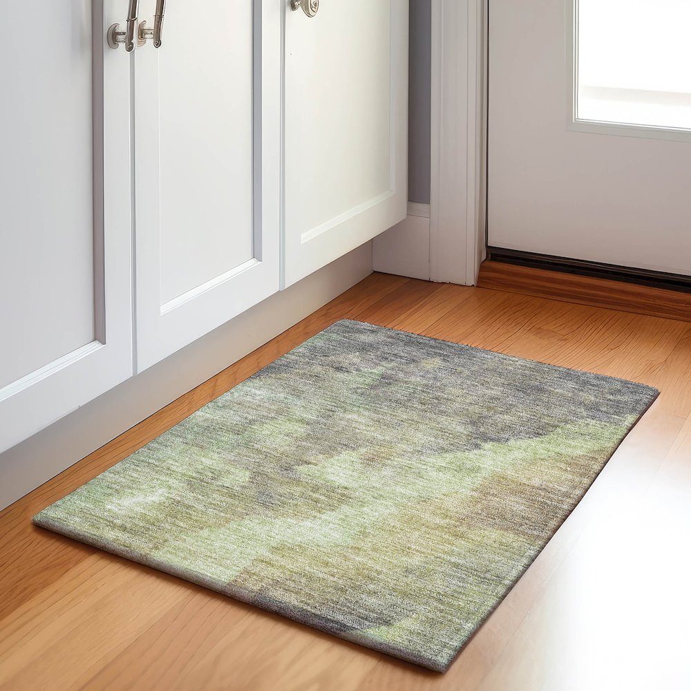 Machine Washable Indoor/Outdoor Chantille Aloe 1'8" x 2'6" Rug. Picture 5