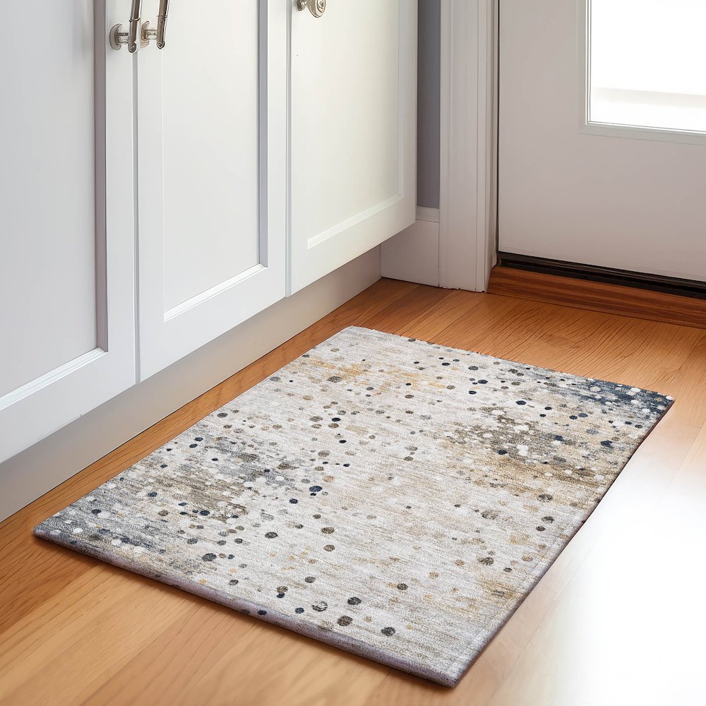 Machine Washable Indoor/Outdoor Chantille Ivory 1'8" x 2'6" Rug. Picture 5