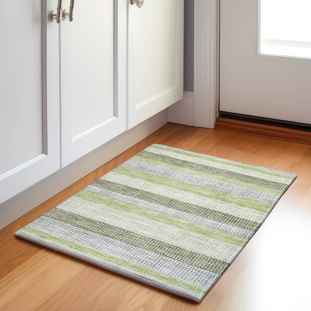 Machine Washable Indoor/Outdoor Chantille Aloe 1'8" x 2'6" Rug. Picture 5