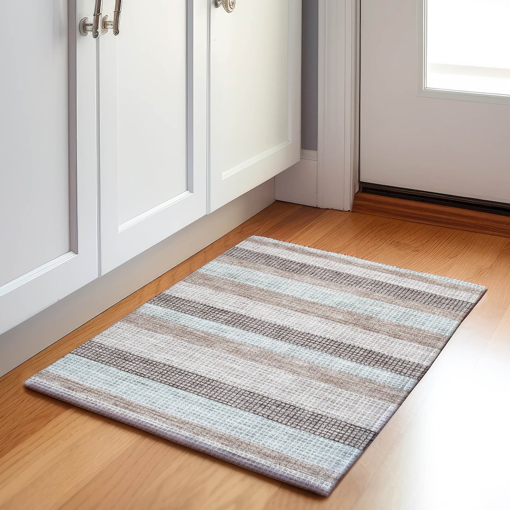 Machine Washable Indoor/Outdoor Chantille Taupe 1'8" x 2'6" Rug. Picture 5