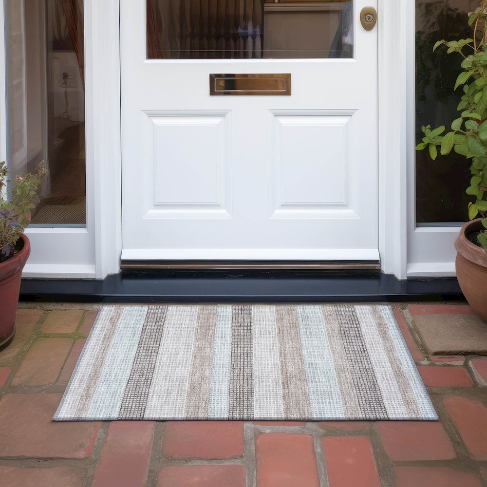 Machine Washable Indoor/Outdoor Chantille Taupe 1'8" x 2'6" Rug. Picture 6