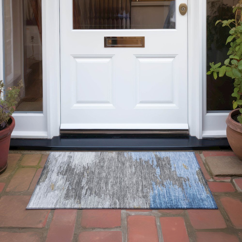 Machine Washable Indoor/Outdoor Chantille Denim 1'8" x 2'6" Rug. Picture 6