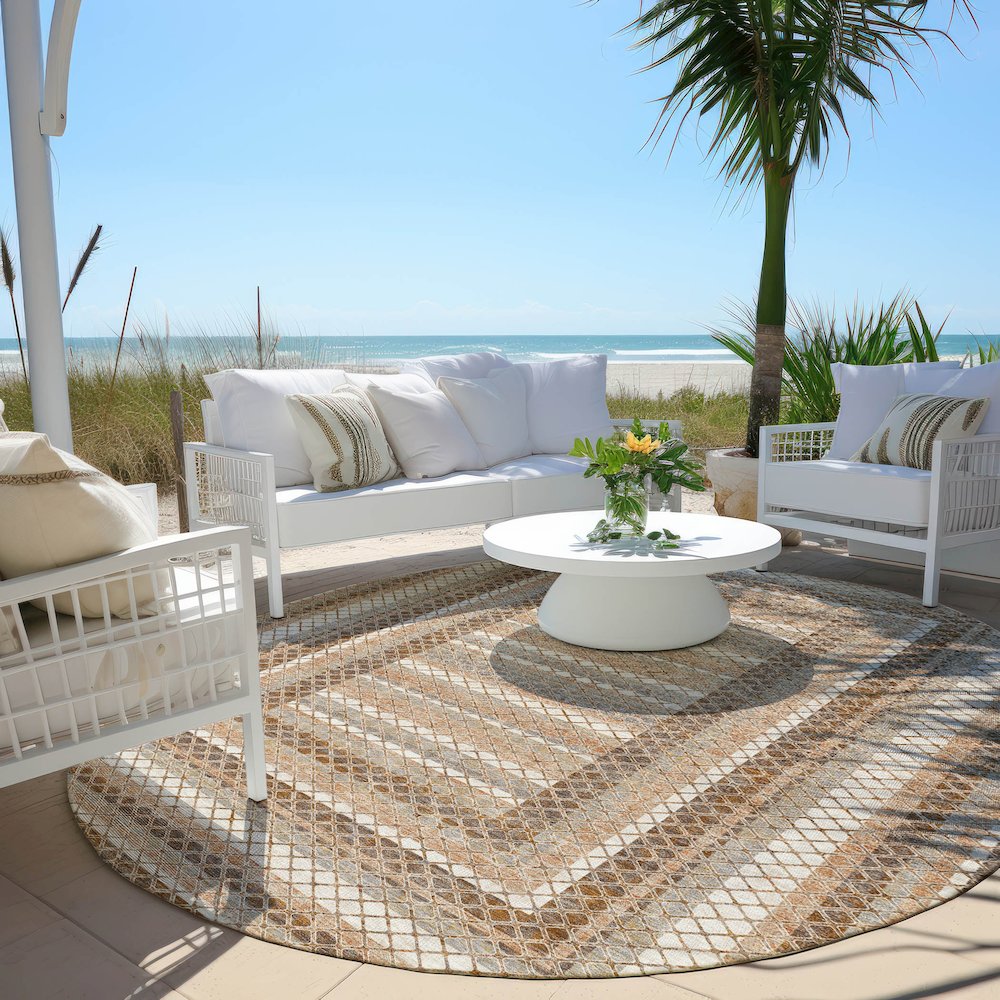 Machine Washable Indoor/Outdoor Chantille Chocolate 8' x 8' Round Rug. Picture 6
