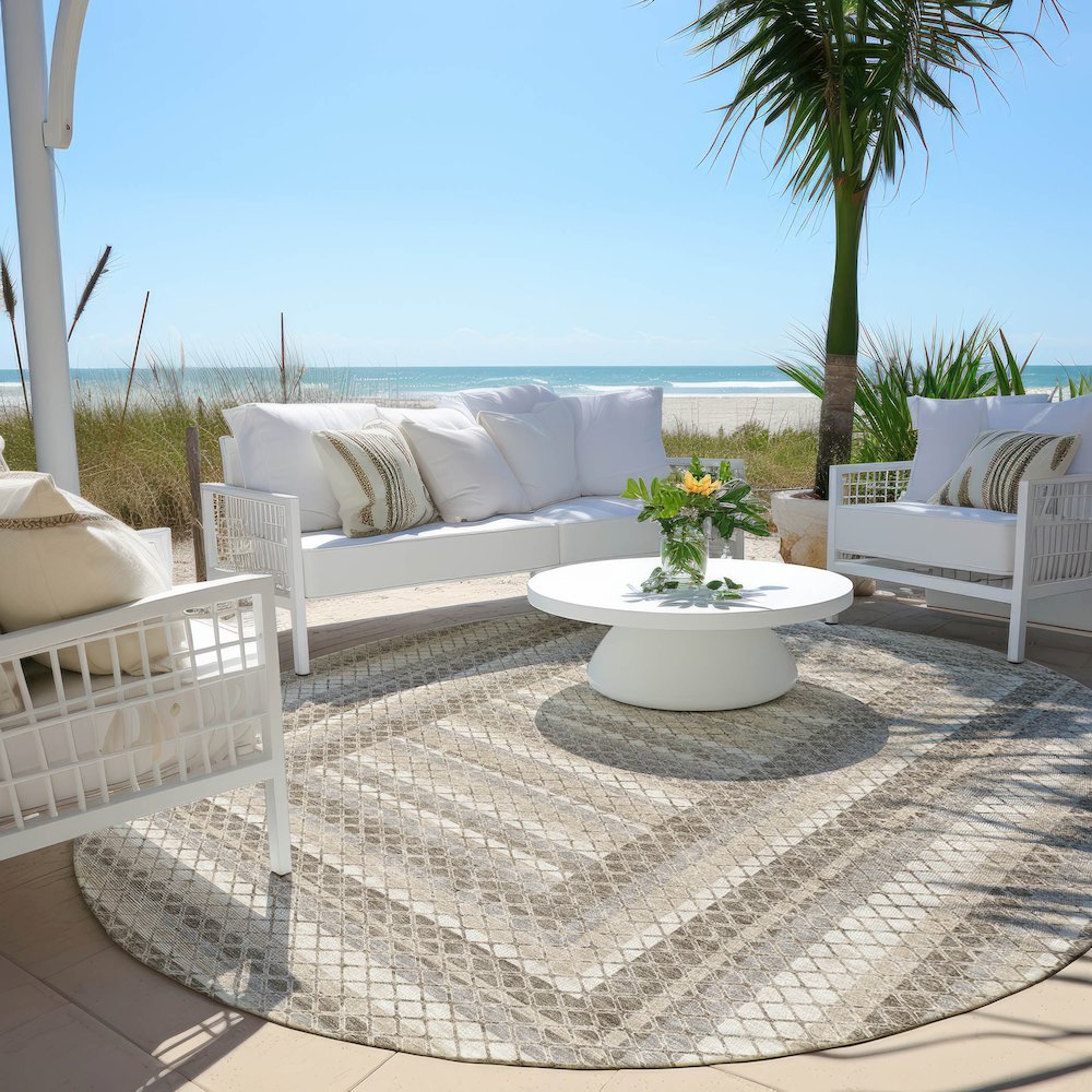 Machine Washable Indoor/Outdoor Chantille Taupe 8' x 8' Round Rug. Picture 6