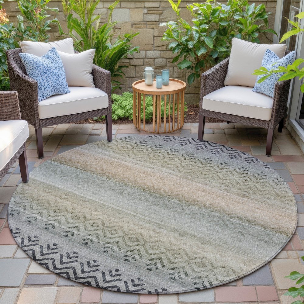 Machine Washable Indoor/Outdoor Chantille ACN2042 Gray 8' x 8' Round Rug. Picture 6