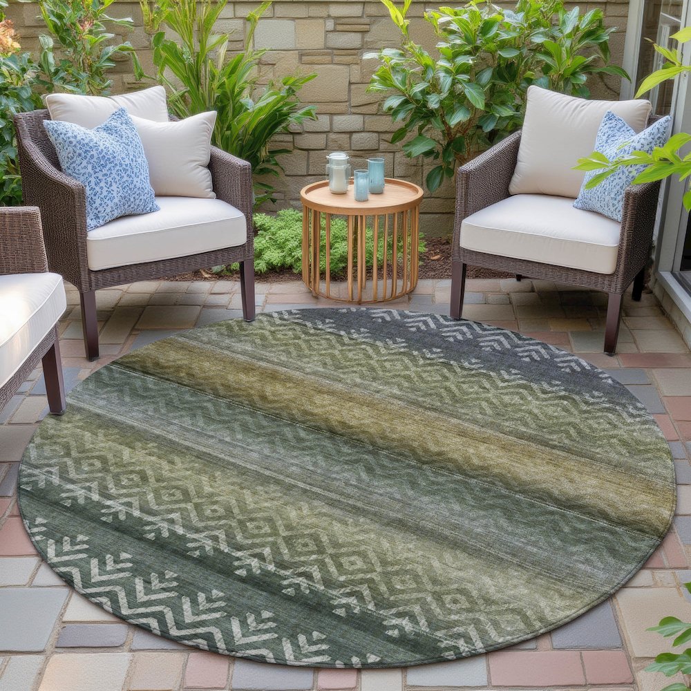 Machine Washable Indoor/Outdoor Chantille ACN2042 Green 8' x 8' Round Rug. Picture 6