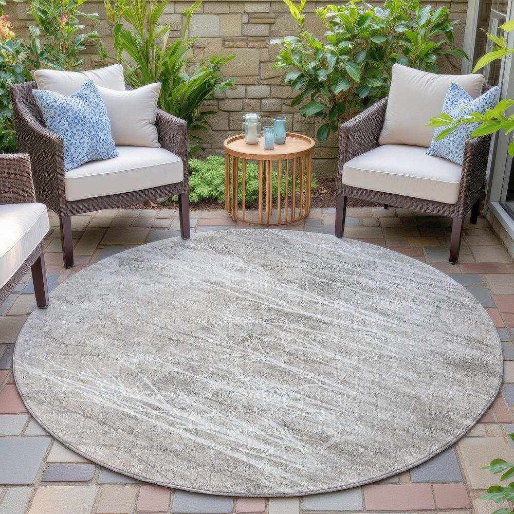 Machine Washable Indoor/Outdoor Chantille ACN2083 Silver 8' x 8' Round Rug. Picture 6