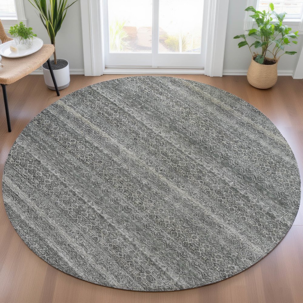 Machine Washable Indoor/Outdoor Chantille ACN2105 Pewter 8' x 8' Round Rug. Picture 5