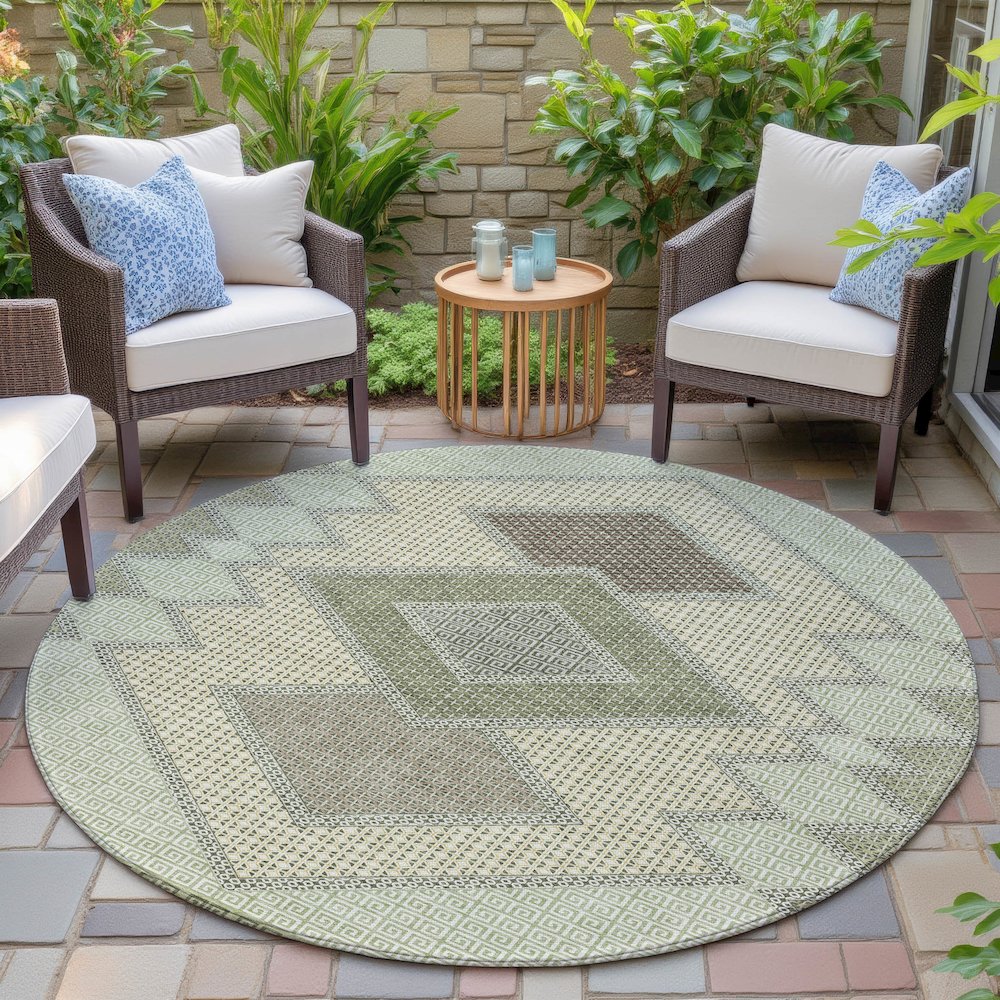Machine Washable Indoor/Outdoor Chantille ACN2111 Green 8' x 8' Round Rug. Picture 6