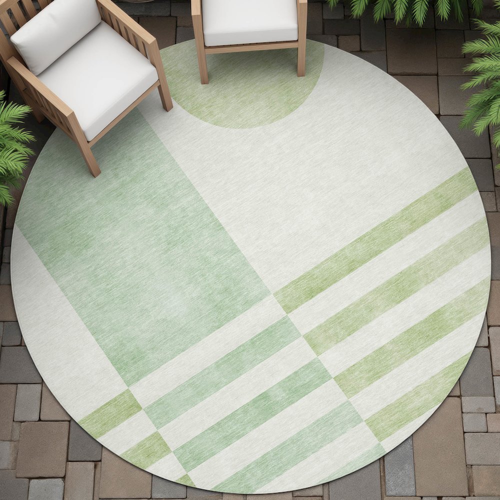 Machine Washable Indoor/Outdoor Chantille ACN2131 Green 8' x 8' Round Rug. Picture 6