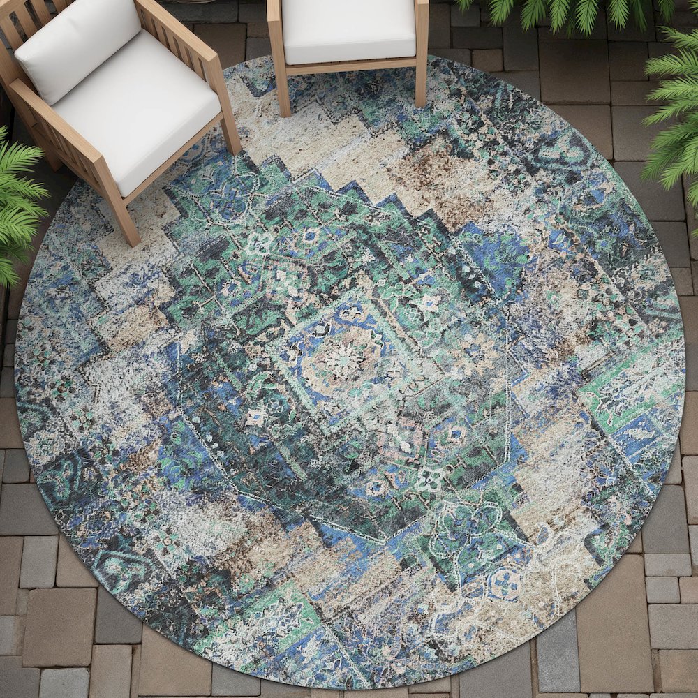 Machine Washable Indoor/Outdoor Chantille ACN2139 Green 8' x 8' Round Rug. Picture 6