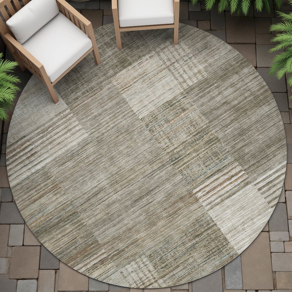 Machine Washable Indoor/Outdoor Chantille ACN2149 Pewter 8' x 8' Round Rug. Picture 6