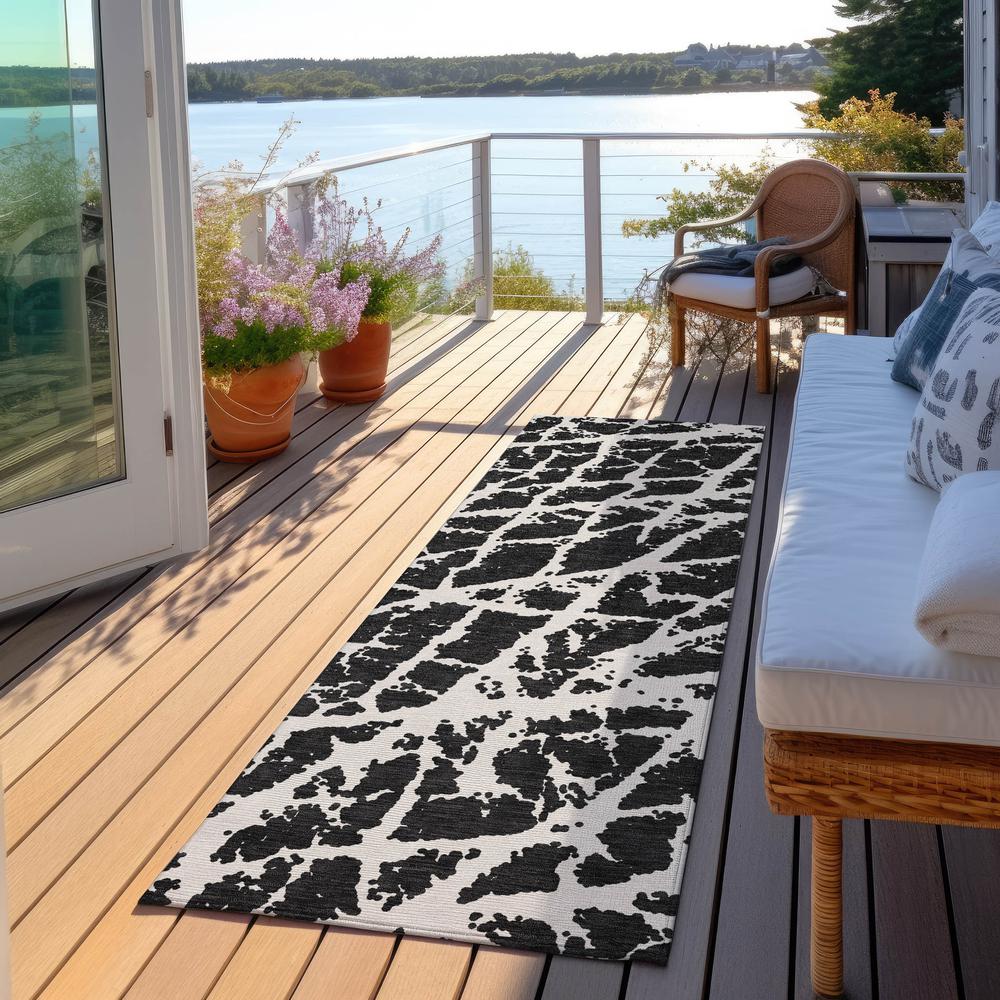 Chantille ACN501 Black 2'3" x 7'6" Rug. Picture 8