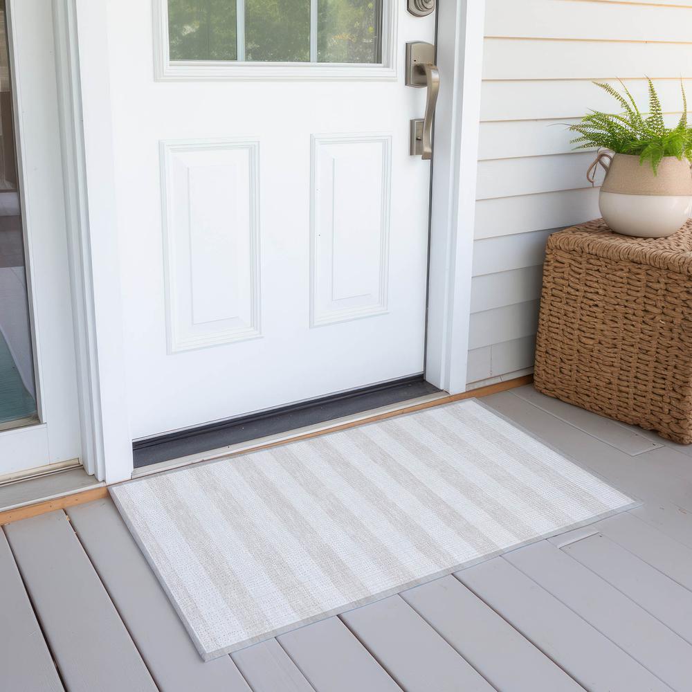 Chantille ACN528 Ivory 1'8" x 2'6" Rug. Picture 7