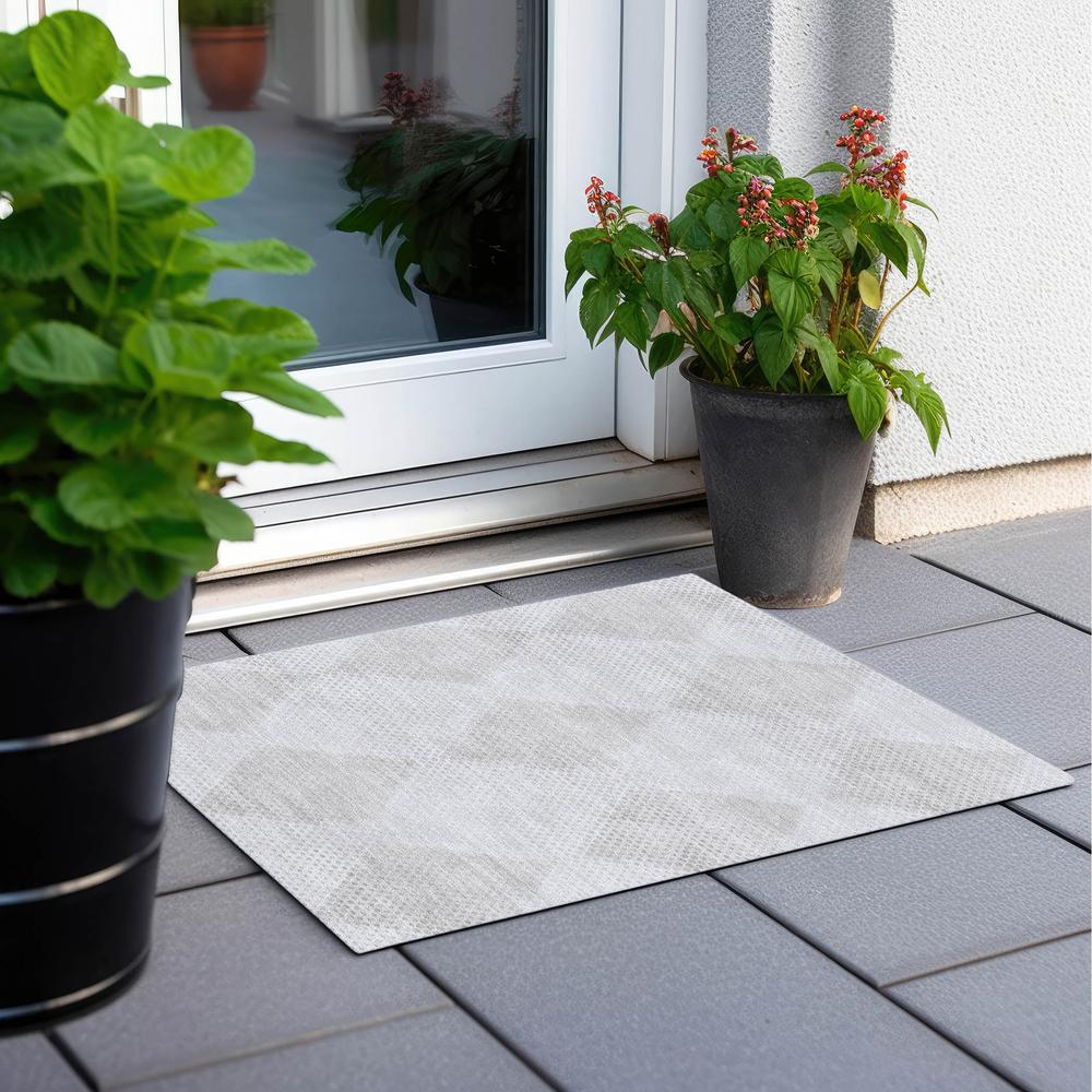 Chantille ACN539 Ivory 1'8" x 2'6" Rug. Picture 8