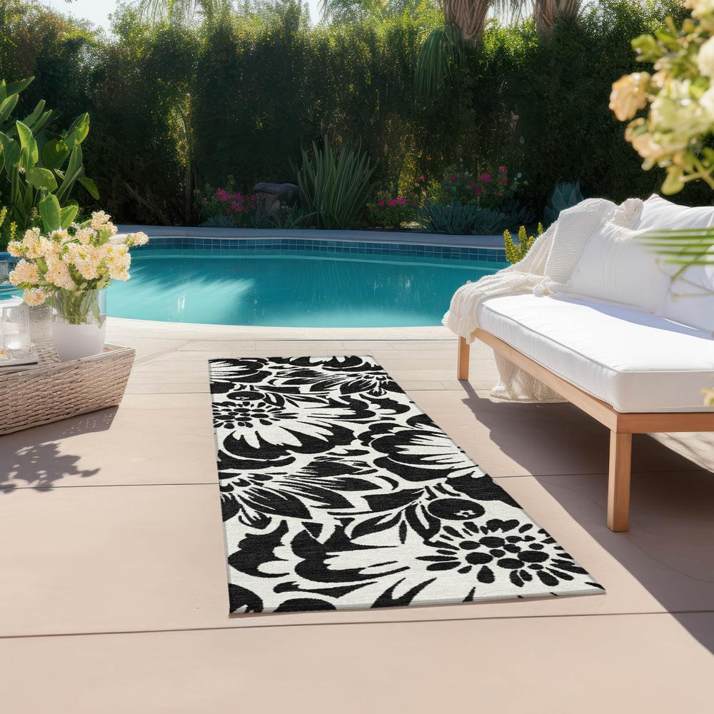 Chantille ACN551 Black 2'3" x 7'6" Rug. Picture 7