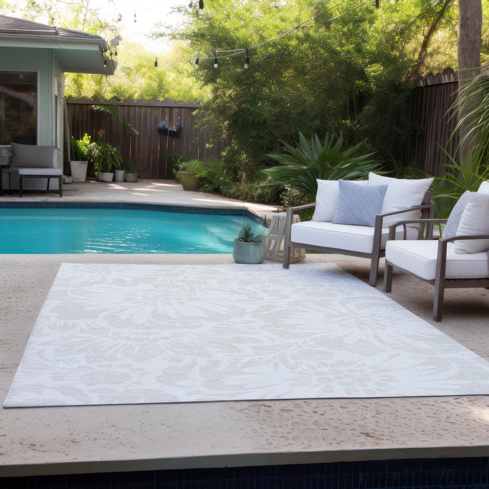 Chantille ACN551 Ivory 2'6" x 3'10" Rug. Picture 9