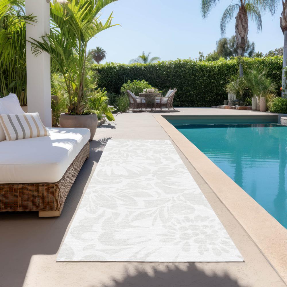 Chantille ACN551 Ivory 2'3" x 7'6" Rug. Picture 7