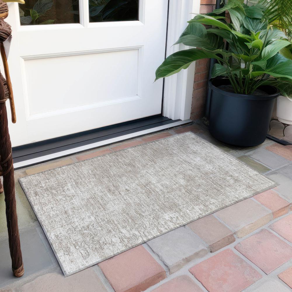 Chantille ACN559 Ivory 1'8" x 2'6" Rug. Picture 7