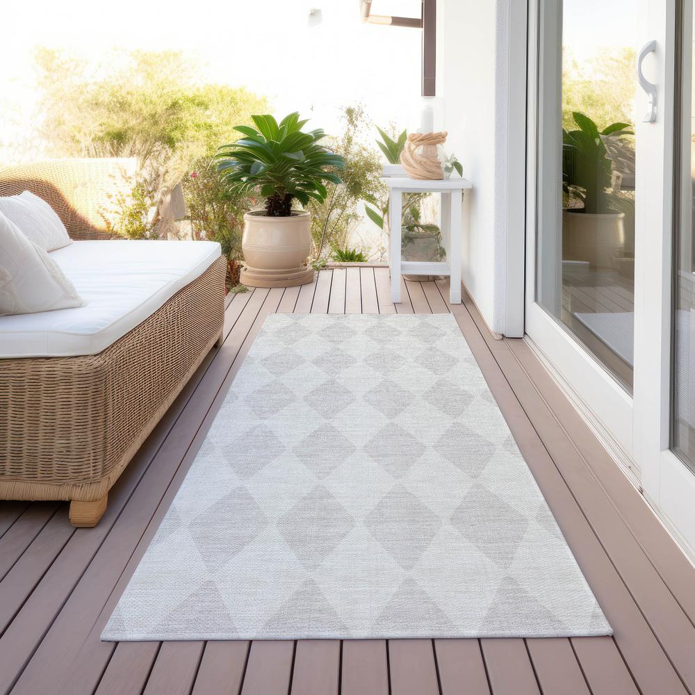 Chantille ACN578 Ivory 2'3" x 7'6" Rug. Picture 7