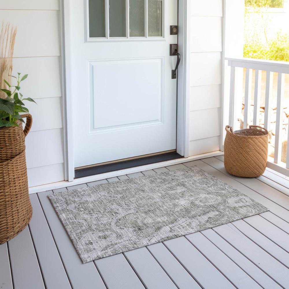 Chantille ACN579 Ivory 1'8" x 2'6" Rug. Picture 7