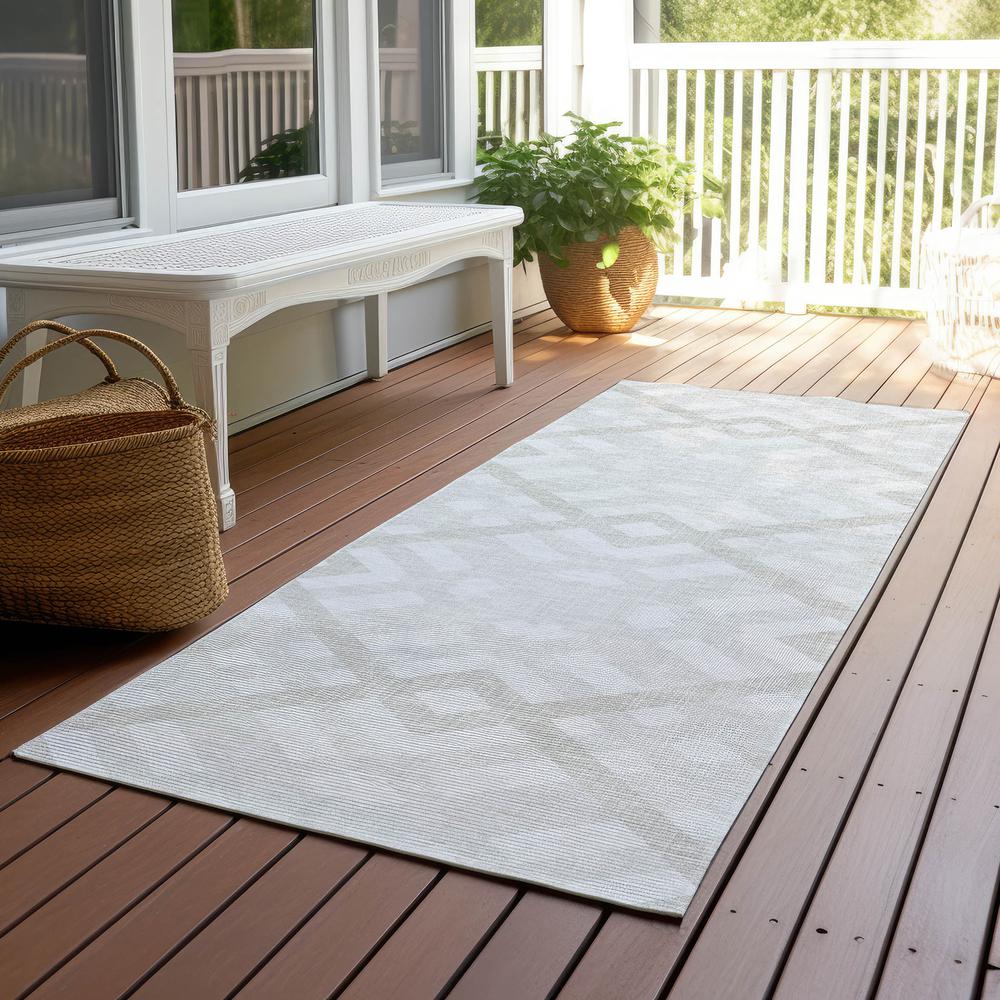 Chantille ACN616 Ivory 2'3" x 7'6" Rug. Picture 7