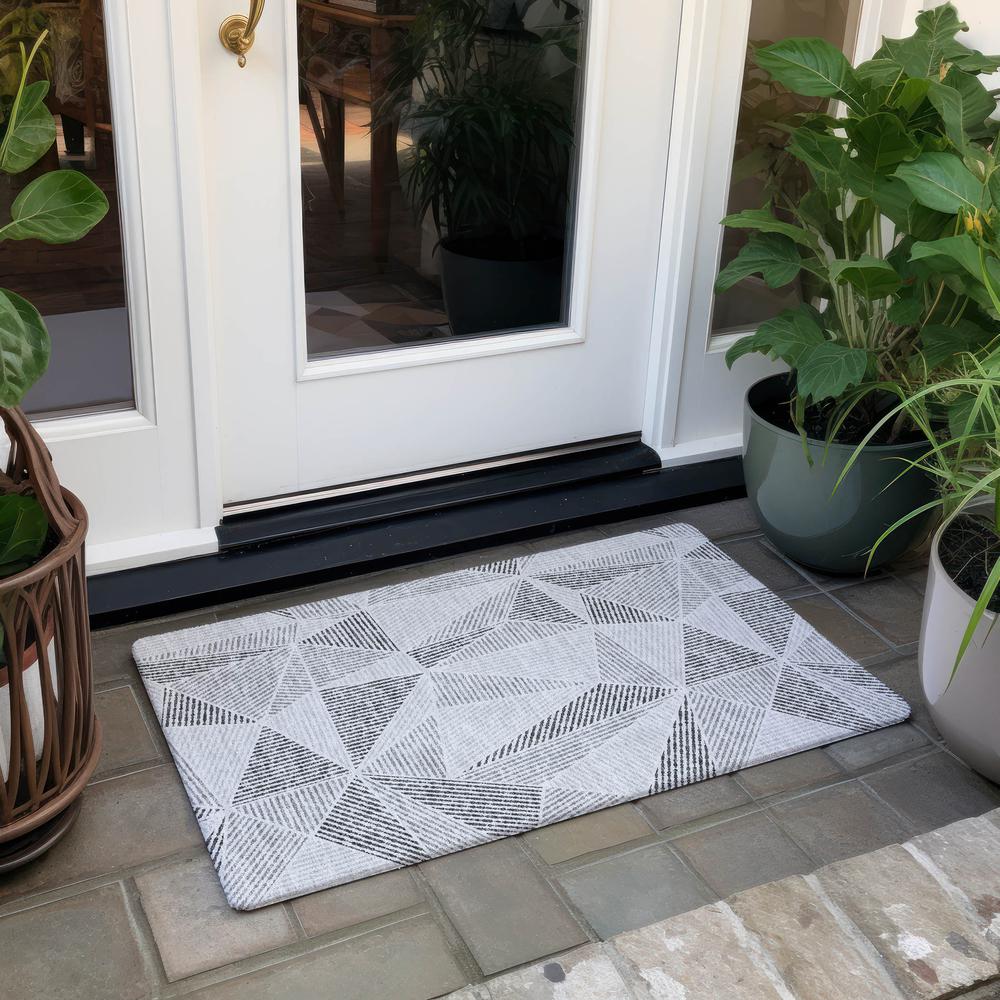 Chantille ACN618 Gray 1'8" x 2'6" Rug. Picture 7