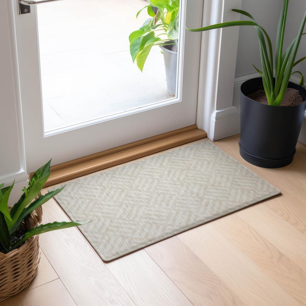 Chantille ACN620 Ivory 1'8" x 2'6" Rug. Picture 6