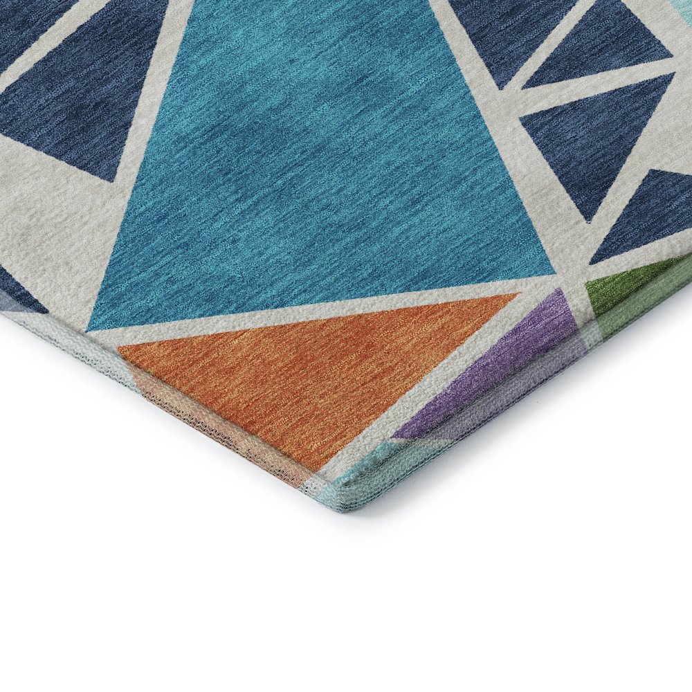 Premium Machine Washable Mayfield AMF1039 White 1'8" x 2'6" Rug. Picture 3