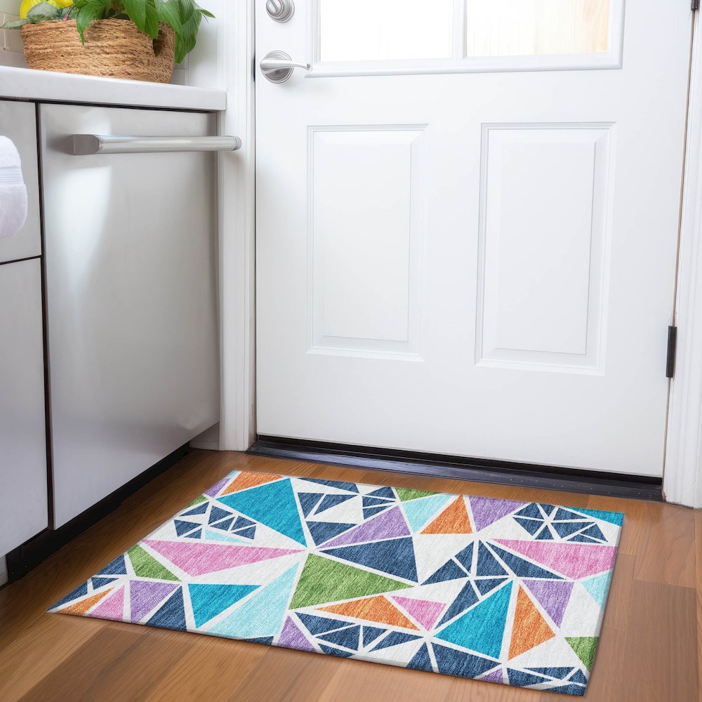 Premium Machine Washable Mayfield AMF1039 White 1'8" x 2'6" Rug. Picture 5