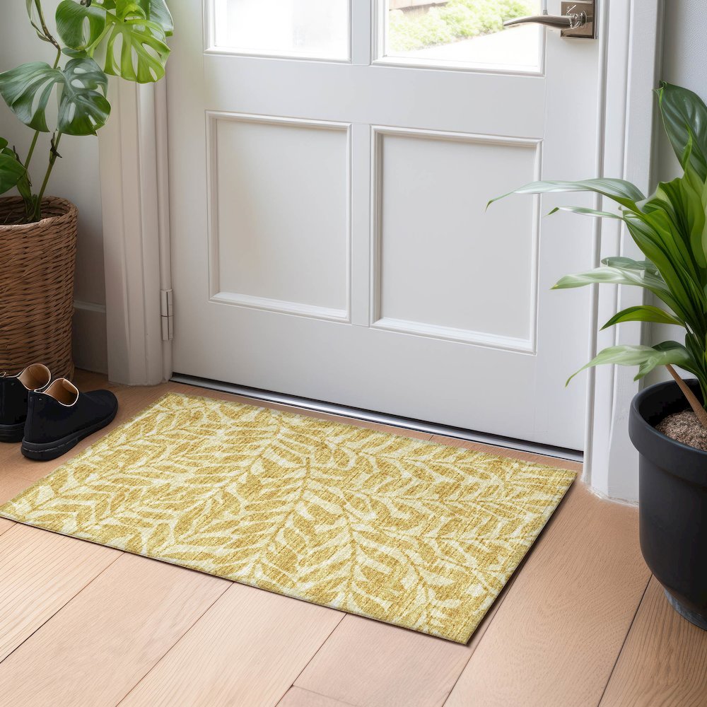 Premium Machine Washable Mayfield  Gilded 1'8" x 2'6" Rug. Picture 5