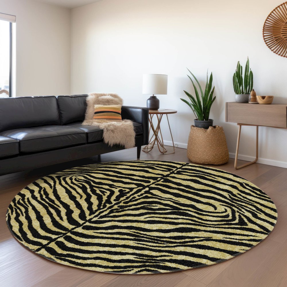 Premium Machine Washable Mayfield  Gilded 8' x 8' Round Rug. Picture 5