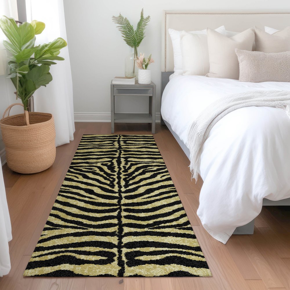 Premium Machine Washable Mayfield  Gilded 2'3" x 7'6" Runner Rug. Picture 5