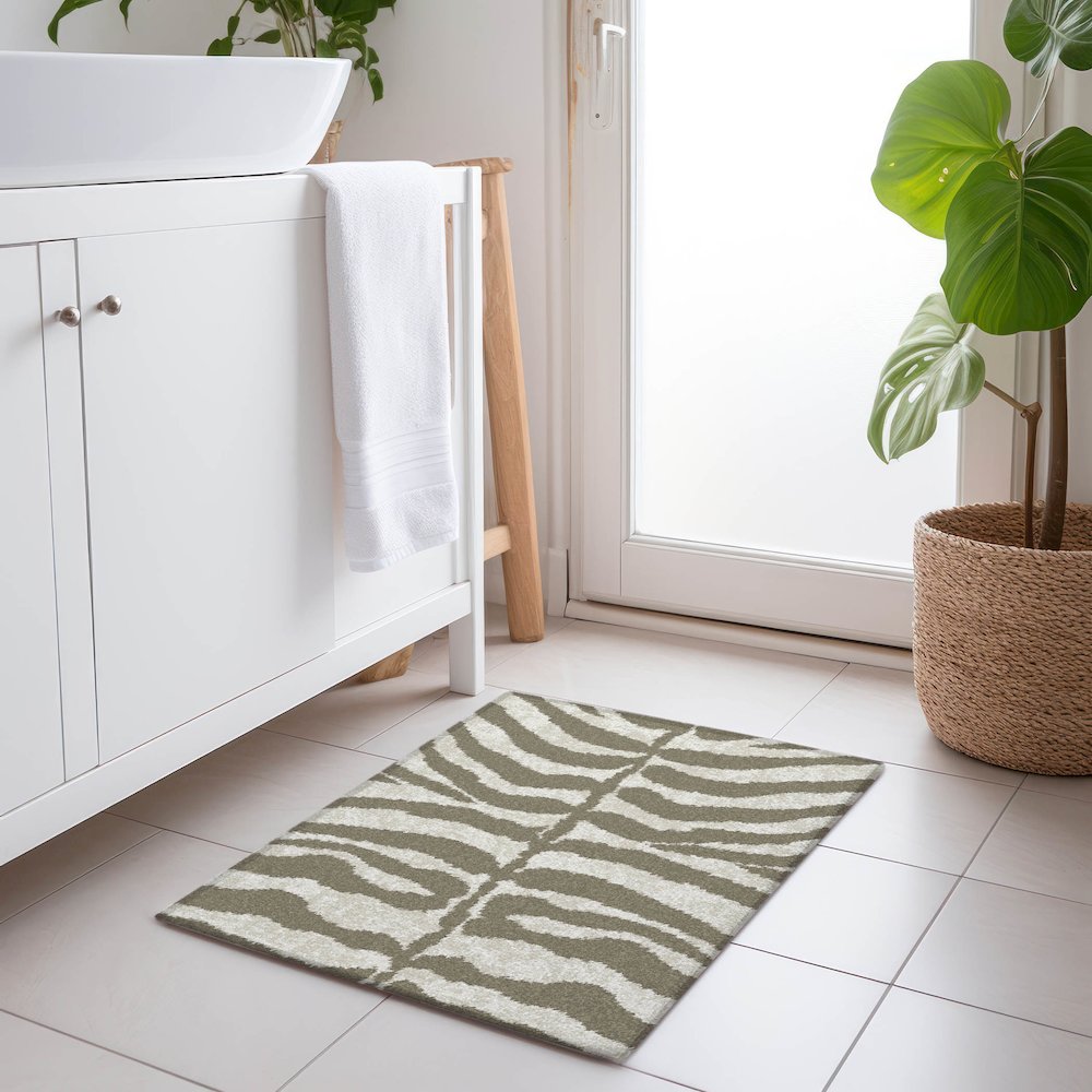 Premium Machine Washable Mayfield  Taupe 1'8" x 2'6" Rug. Picture 5