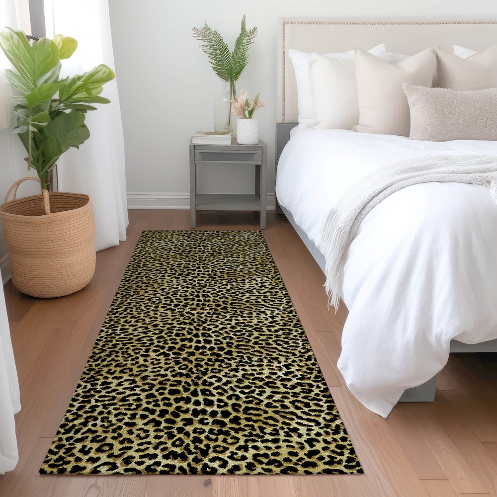 Premium Machine Washable Mayfield  Gilded 2'3" x 7'6" Runner Rug. Picture 5