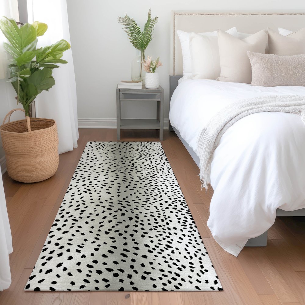 Premium Machine Washable Mayfield  Pearl 2'3" x 7'6" Runner Rug. Picture 5