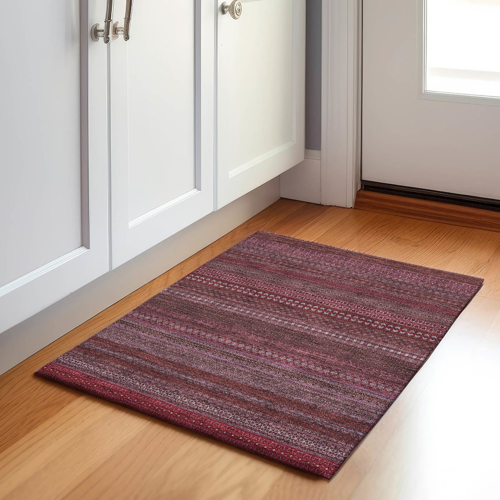 Premium Machine Washable Mayfield  Merlot 1'8" x 2'6" Rug. Picture 5