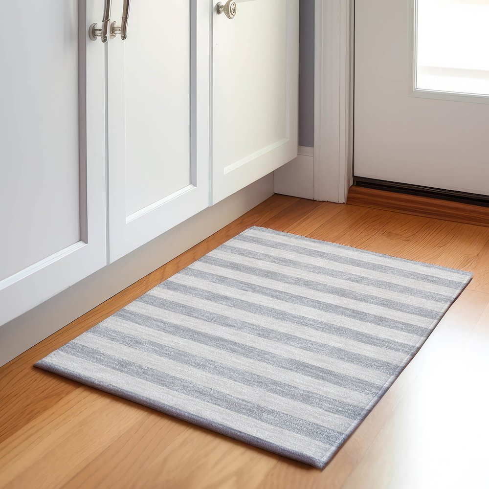 Premium Machine Washable Mayfield  Pewter 1'8" x 2'6" Rug. Picture 5