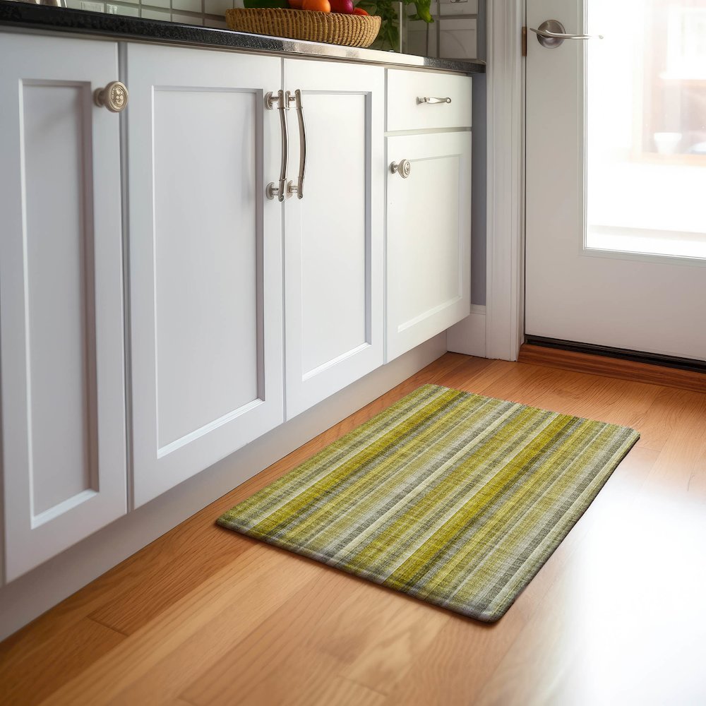 Premium Machine Washable Mayfield  Gold 1'8" x 2'6" Rug. Picture 5
