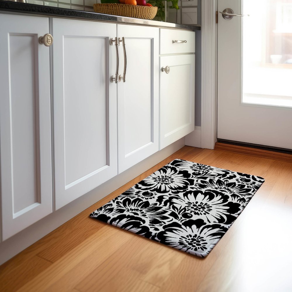 Premium Machine Washable Mayfield  Black 1'8" x 2'6" Rug. Picture 5