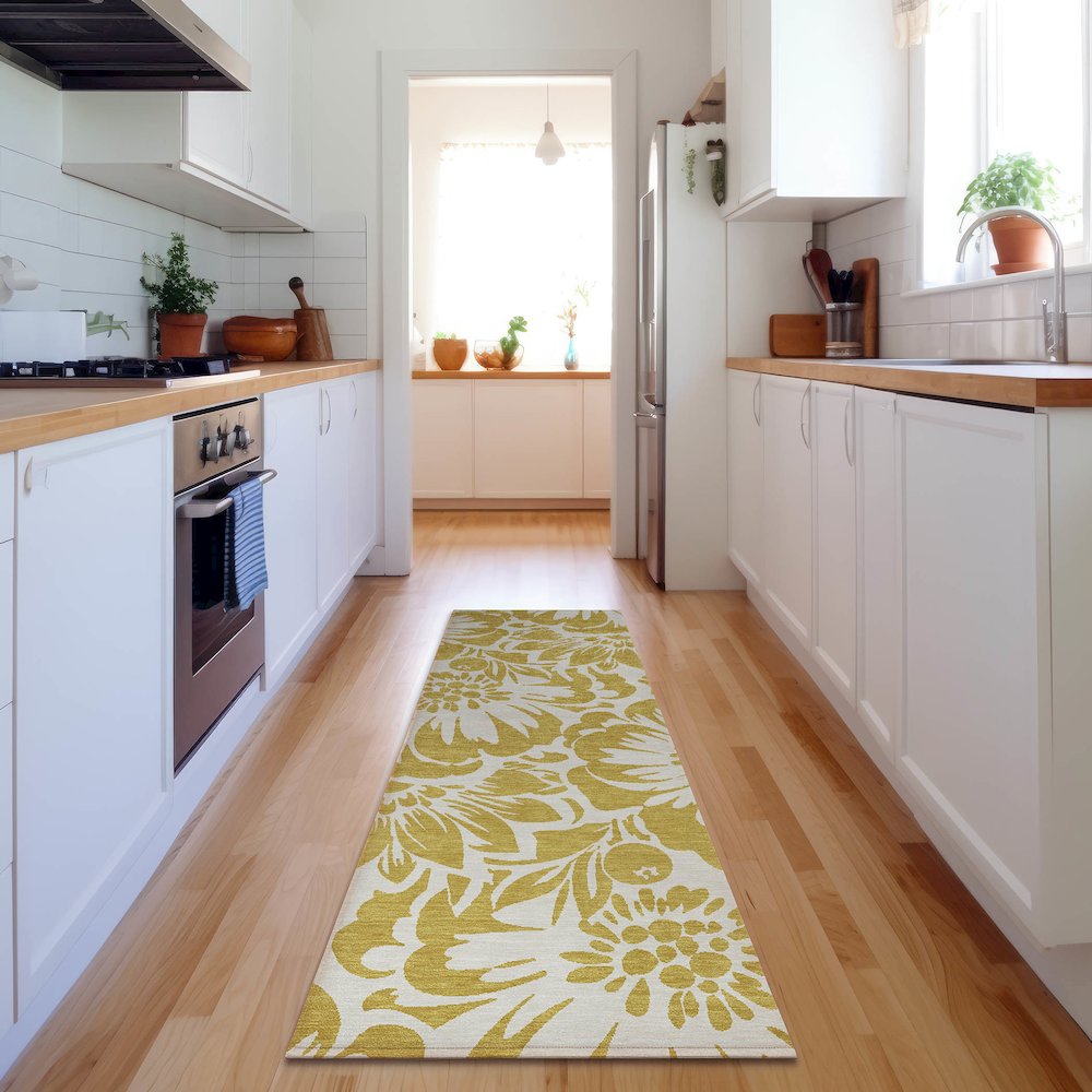 Premium Machine Washable Mayfield  Gold 2'3" x 7'6" Runner Rug. Picture 5