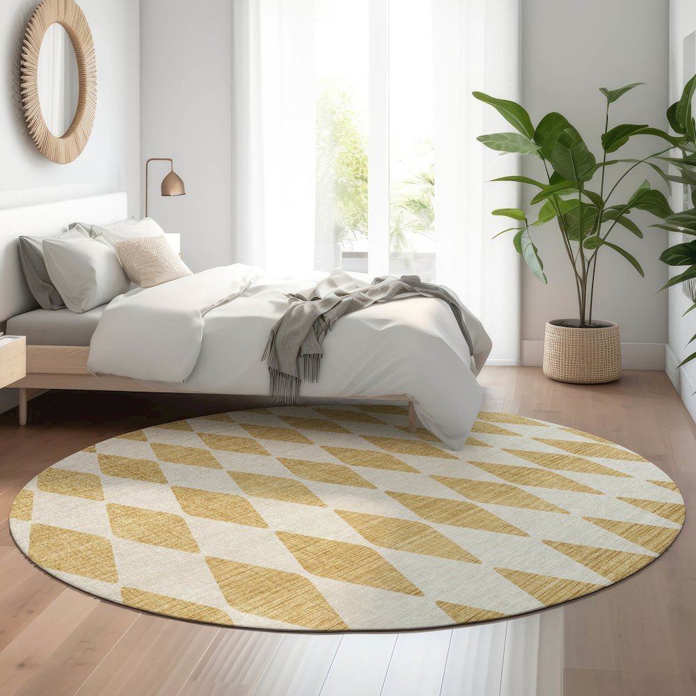 Premium Machine Washable Mayfield  Gold 8' x 8' Round Rug. Picture 5