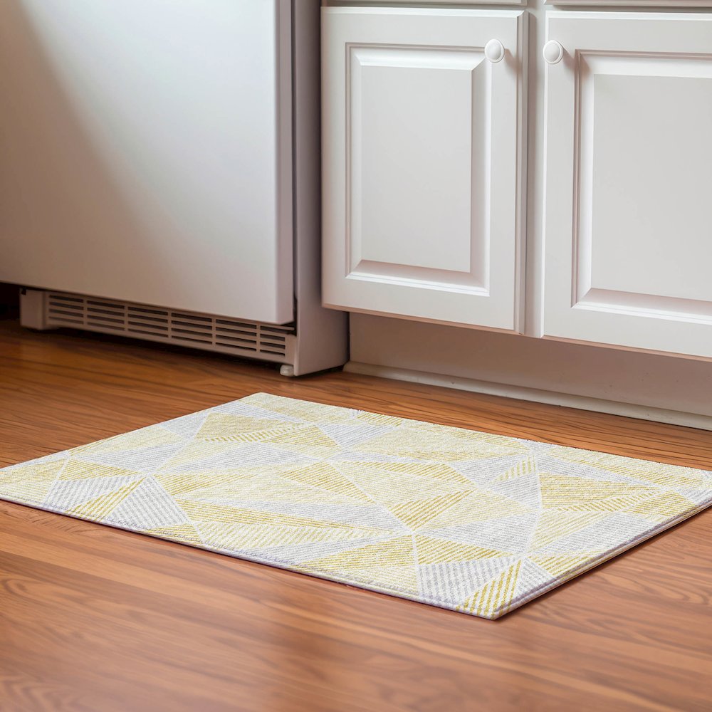 Premium Machine Washable Mayfield  Gold 1'8" x 2'6" Rug. Picture 5