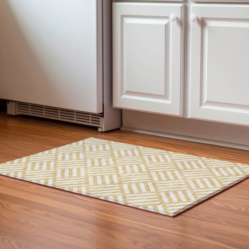 Premium Machine Washable Mayfield  Gold 1'8" x 2'6" Rug. Picture 5