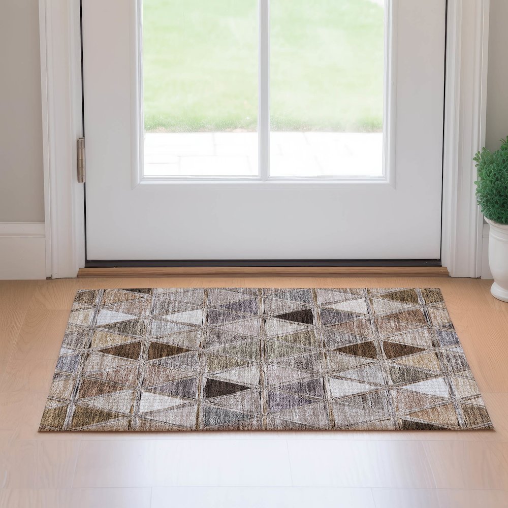 Premium Machine Washable Mayfield AMF722 Brown 1'8" x 2'6" Rug. Picture 5