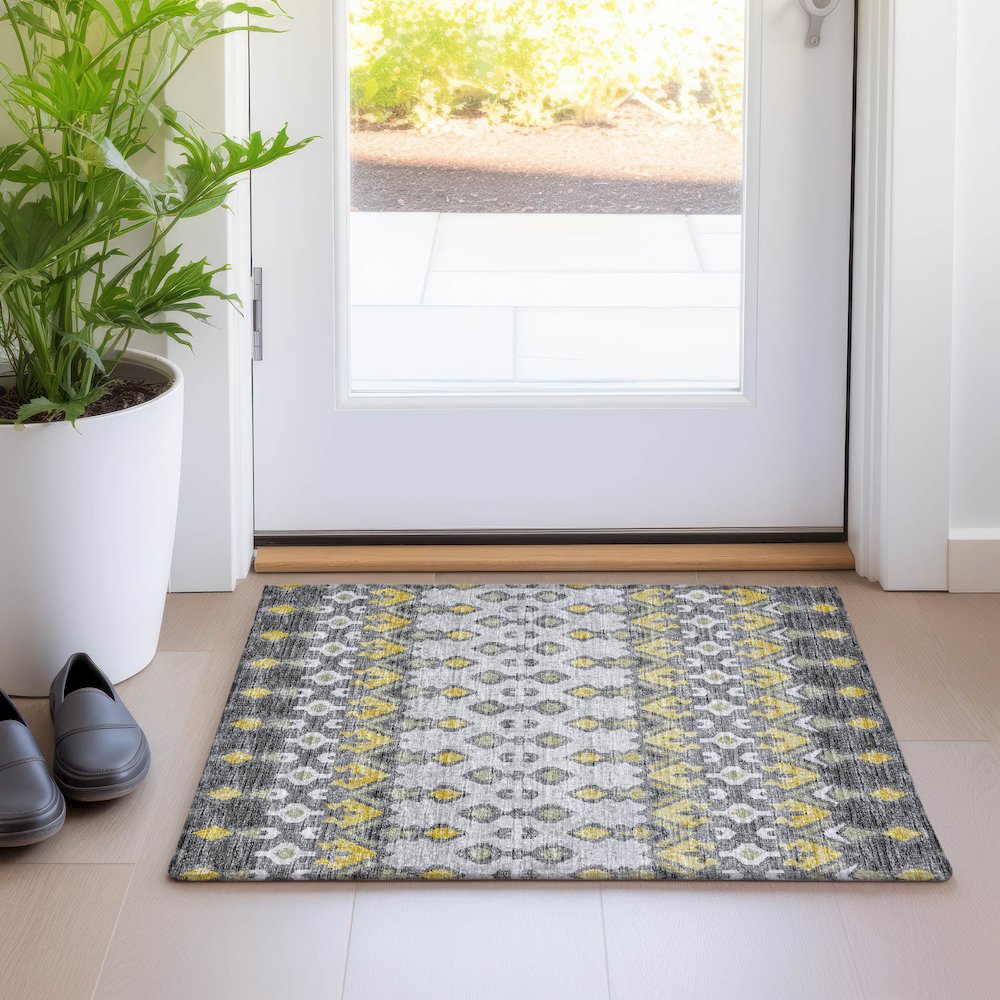 Premium Machine Washable Mayfield  Gray 1'8" x 2'6" Rug. Picture 5