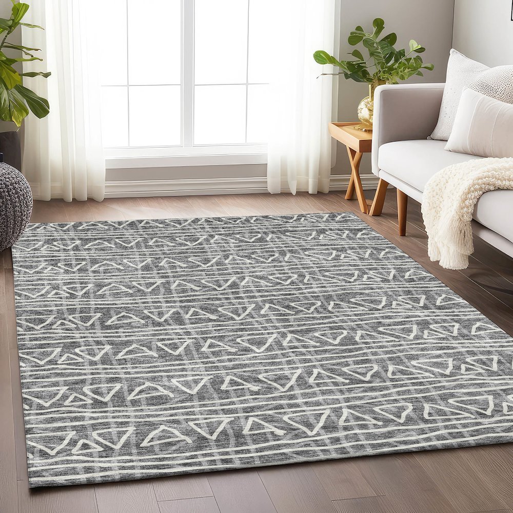 Premium Machine Washable Mayfield AMF730 Charcoal 2'6" x 3'10" Rug. Picture 5