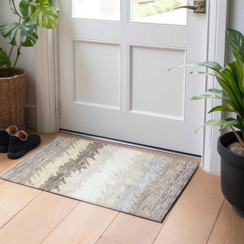 Premium Machine Washable Mayfield AMF736 Taupe 1'8" x 2'6" Rug. Picture 5
